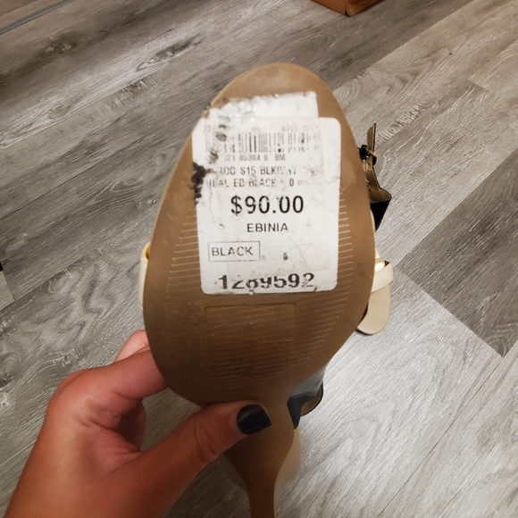 Bandolino Strappy heels - Picture 3 of 3